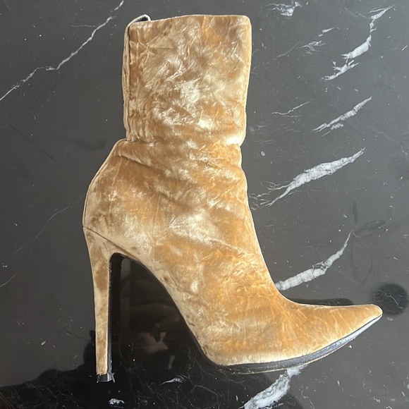 Haider Ackermann velvet heel booties - Picture 2 of 5